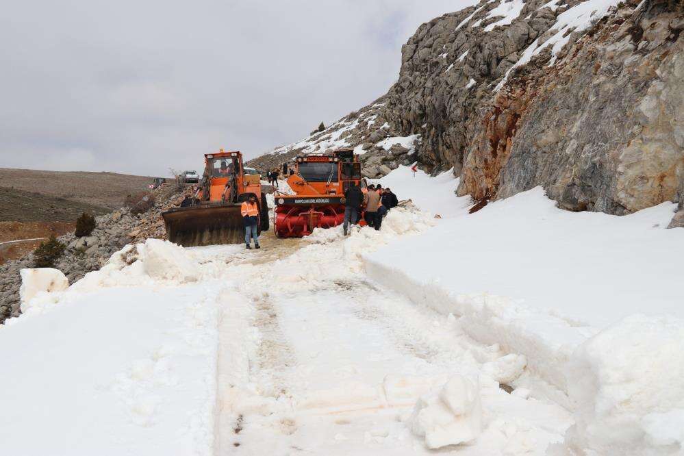 4 aydır kar nedeniyle kapalıydı! Konya’yı denize bağlayan yol yeniden açılıyor 4